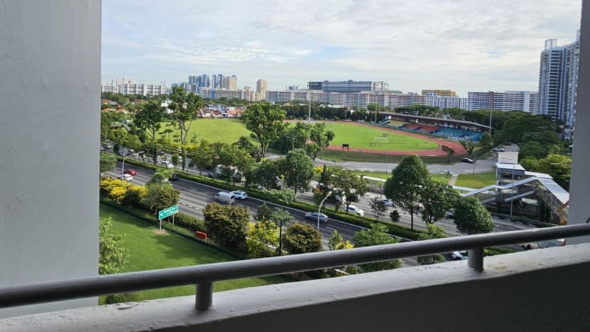 Checks on factories, industrial estates stepped up after complaints of burnt smell in western Singapore Checks on factories, industrial estates stepped up after complaints of burnt smell in western Singapore
