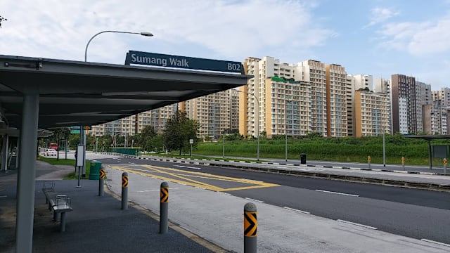 榜鹅组屋火患疑涉行动辅助工具 三人吸入浓烟送院