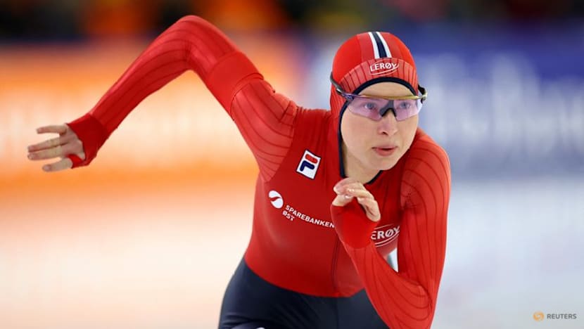Speed skating-Norway seal all-round world championship golden double