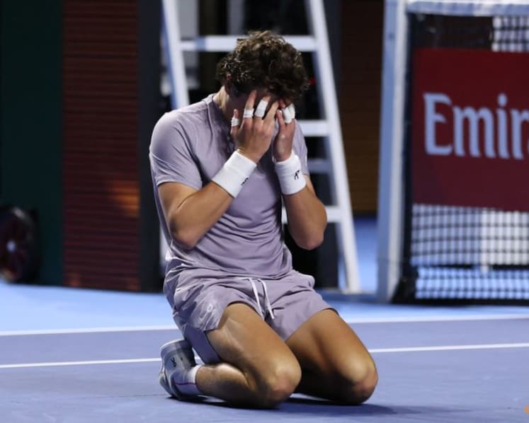 Brazilian teen Fonseca beats Davidovich Fokina to win biggest career title in Basel