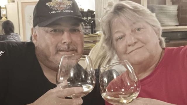 美国19岁青年被控买凶杀父母 图谋继承财产