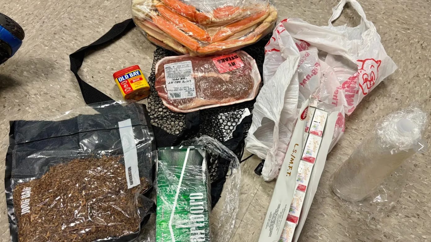 发现无人机偷运牛排与大麻进监狱 美国狱警展开调查 