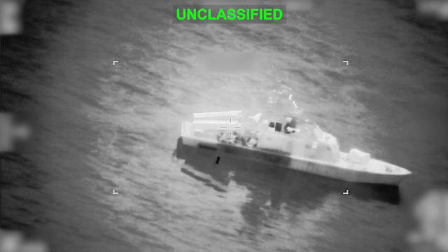 美国称在霍尔木兹海峡 摧毁16伊朗布雷艇