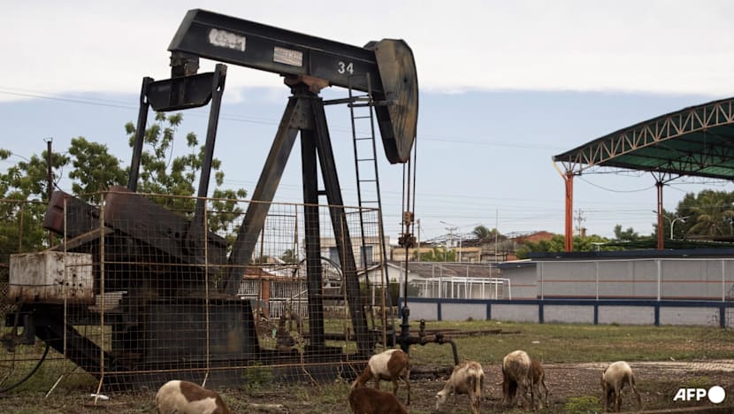 Oil heads higher as US-Iran peace talks in stalemate