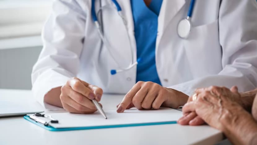 Doktor digantung tiga tahun, palsukan sijil cuti sakit di SGH