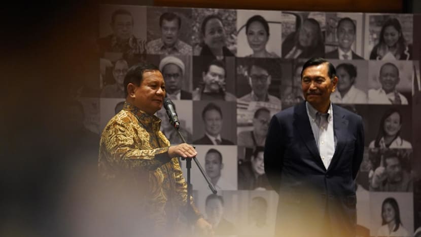 Terbang ke Singapura, Luhut tenangkan investor soal ekonomi Indonesia