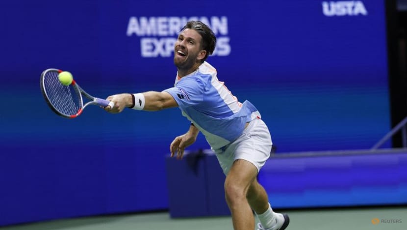 Djokovic beats back issue to blast past Norrie at US Open