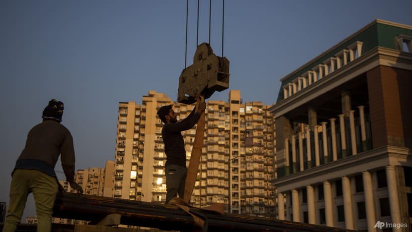 India reaping benefits as investors divert billions of dollars away from China amid slowing economy India reaping benefits as investors divert billions of dollars away from China amid slowing economy
