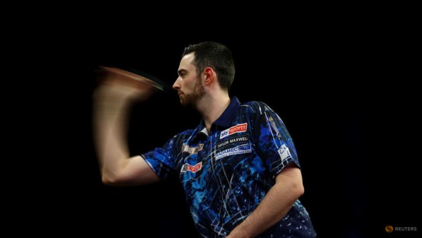 Darts-Reigning champion Humphries shocked by Wright at World Championship Darts-Reigning champion Humphries shocked by Wright at World Championship
