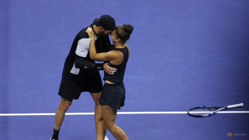 Errani, Vavassori fight back to retain US Open mixed doubles crown