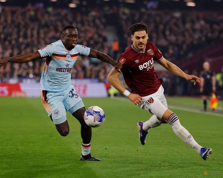 West Ham reach FA Cup quarter-finals with shootout win over Brentford