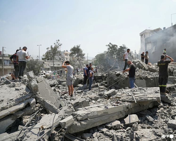 Lebanon reports 11 dead in strikes that Israel says targeted Hezbollah Lebanon reports 11 dead in strikes that Israel says targeted Hezbollah