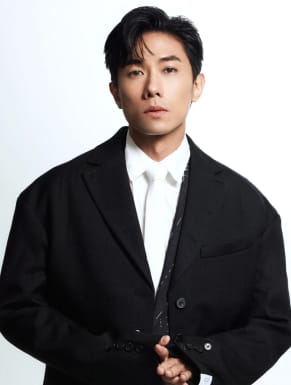 Desmond Tan