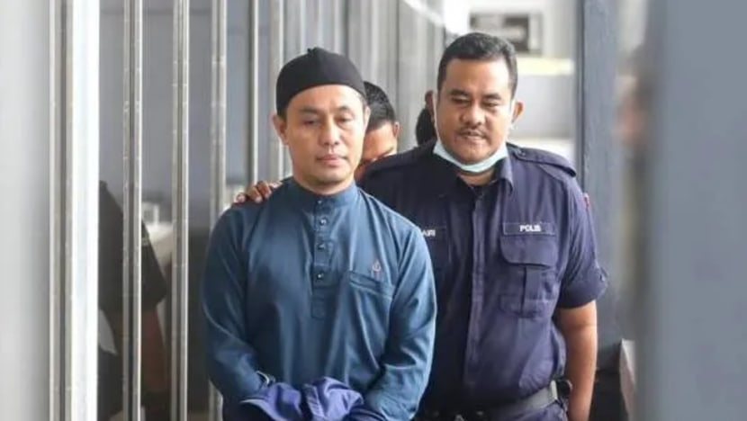 Pendakwah selebriti M'sia didakwa lakukan serangan seksual terhadap dua remaja lelaki Pendakwah selebriti M'sia didakwa lakukan serangan seksual terhadap dua remaja lelaki