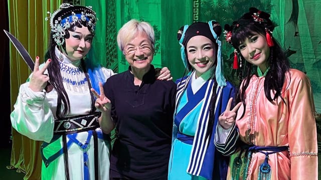 高艺拍《剃头刀》和陈一心变朋友　妈妈和陈莉萍也格外投契