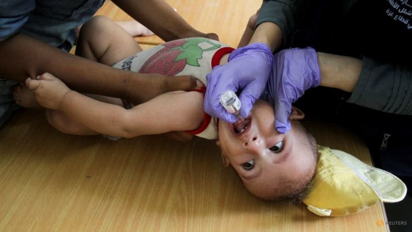 Polio vaccination starts in north Gaza despite obstacles Polio vaccination starts in north Gaza despite obstacles