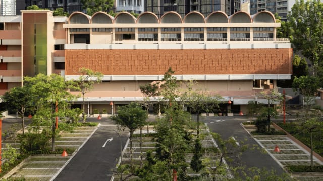 翻新后变身商业或创意园区 本地旧建筑焕发新生机