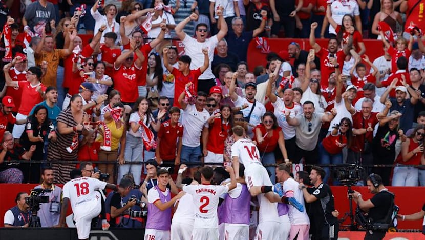 Misfiring Barcelona suffer 4-1 loss at Sevilla