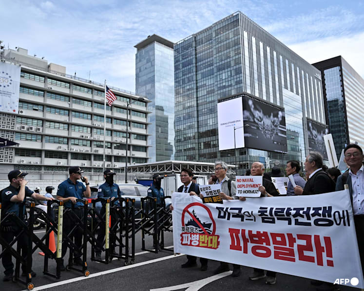 Protesters urge South Korea to stay out of Iran war