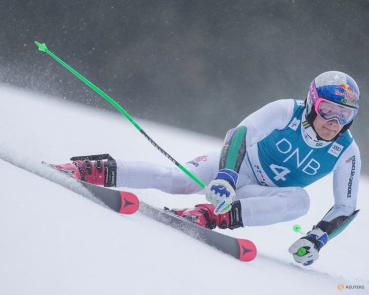 Alpine skiing-Brazil's Pinheiro Braathen takes World Cup giant slalom title