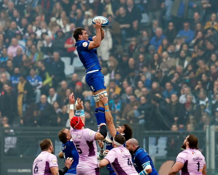 Italy throw off weight of the past in landmark win over England