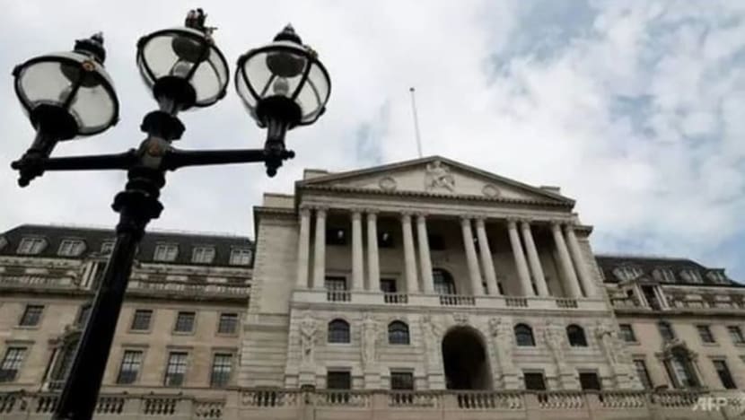 Bank England naikkan kadar faedah tertinggi dalam 33 tahun untuk tangani inflasi Bank England naikkan kadar faedah tertinggi dalam 33 tahun untuk tangani inflasi