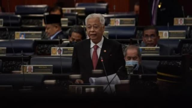 马国首相呈反跳槽法 