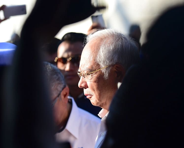 Malaysia PM Najib comes bearing gifts to Mahathir’s election battleground Langkawi