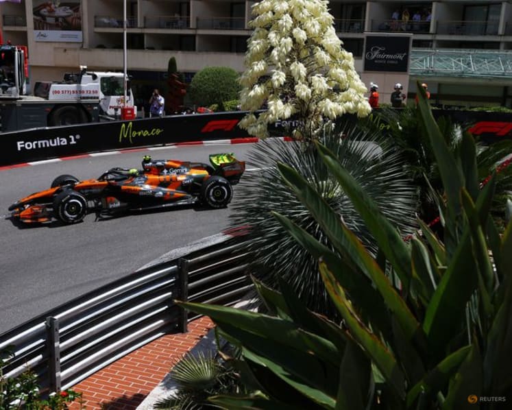 Milestone weekend begins badly for McLaren