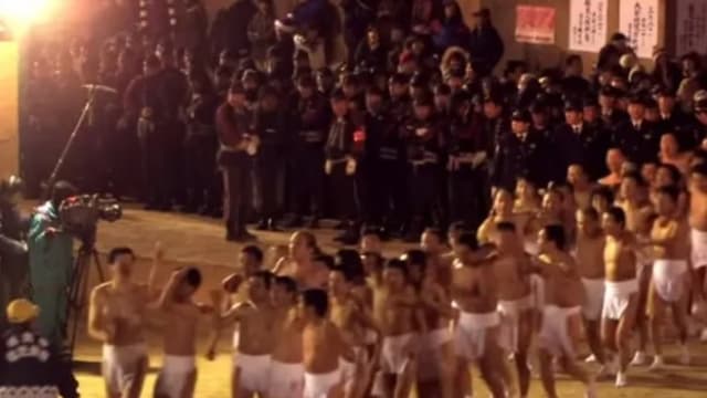 破天荒！日本裸祭节 首次让女性参与