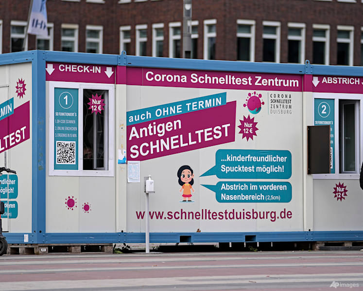 German minister calls for COVID-19 vaccine centres to be reactivated