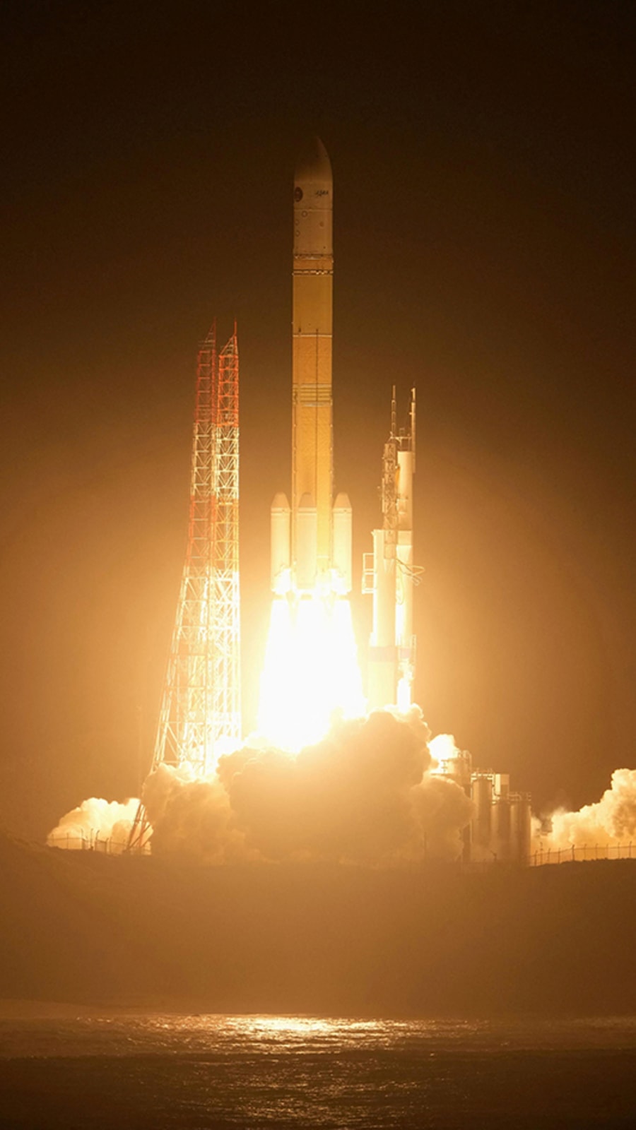 Japan probe on its way to Mars moon