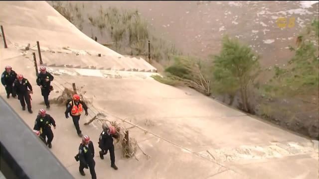 美国得州洪灾死亡人数持续攀升 爱荷华州也暴雨成灾