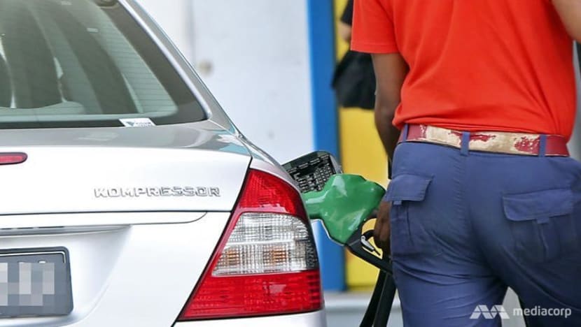 Jumlah kenderaan asing yang isi diesel di stesen minyak berhampiran pintu sempadan Malaysia berkurangan