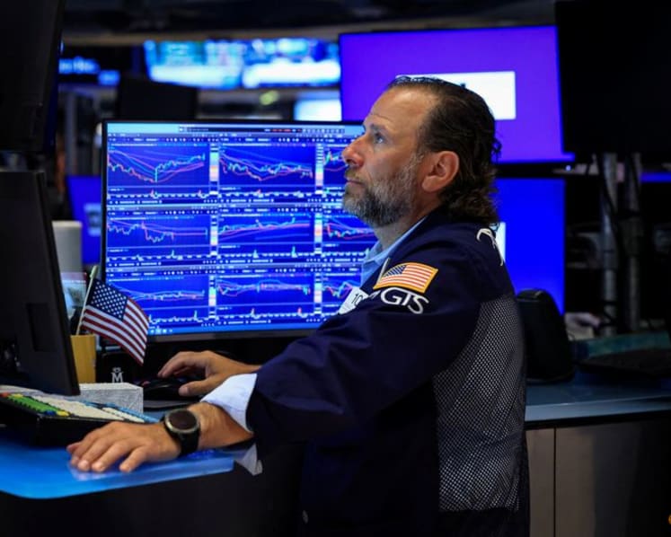 World stocks inch up as oil drops on Hormuz hopes ahead of data, Nvidia results
