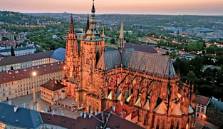 A hassle-free way to discover Europe, Japan and China