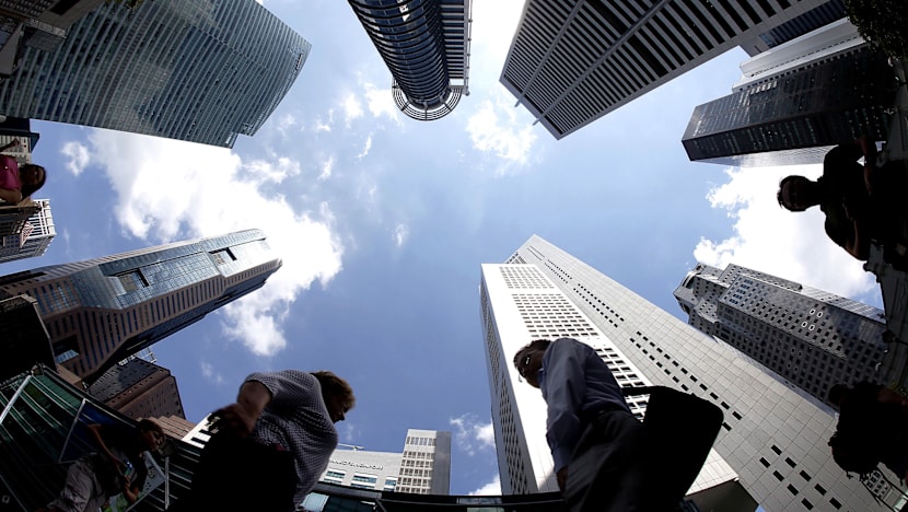 October bank lending falls as businesses become more cautious