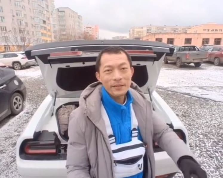 Singaporean Ix Shen and wife decide to leave Ukrainian capital Kyiv