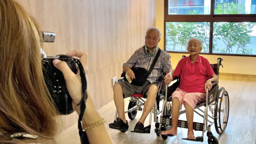 Capturing photos for memories: How one volunteer group helps terminally ill patients Capturing photos for memories: How one volunteer group helps terminally ill patients
