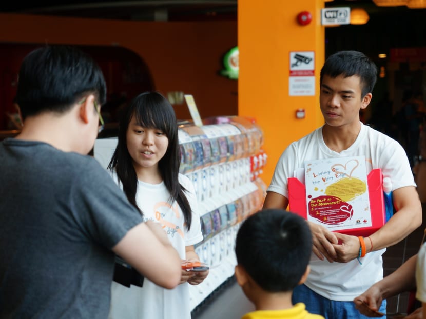 Students spread their love for the less fortunate