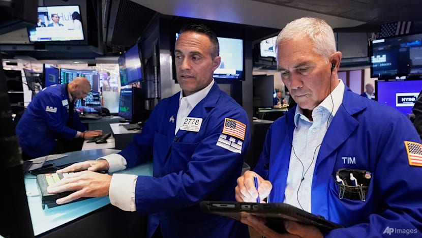 Wall Street advances with indexes on track for weekly gains; FedEx jumps on earnings Wall Street advances with indexes on track for weekly gains; FedEx jumps on earnings