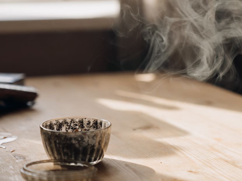 2 suggestions on tackling secondhand smoke from neighbours