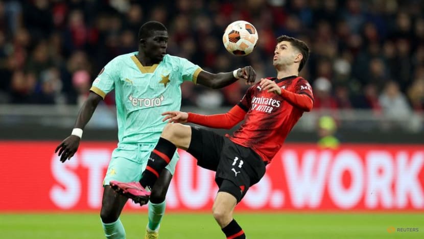 West Ham sign Senegal defender Diouf