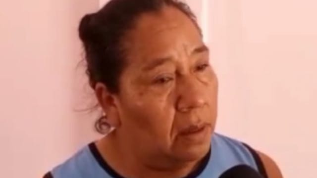 要求男生将装满精液保险套带到学校  女老师恐被解雇