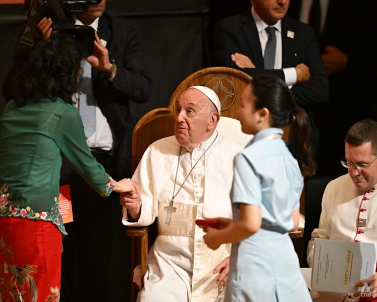 Youths must have ‘courage’ to hold interreligious dialogues, take conversation to wider community: Pope Francis