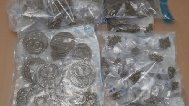 肃毒局在巴南路住宅单位起获大麻 33岁男子涉贩毒被捕