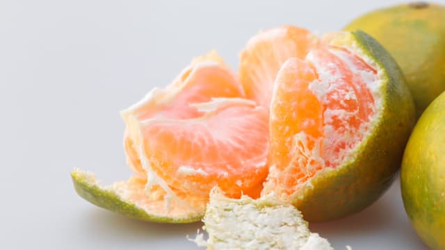 吃完年柑皮别丢！把它变成生活里的万能小帮手