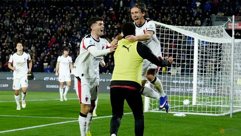Modric nets late winner as Milan survive scare at Pisa