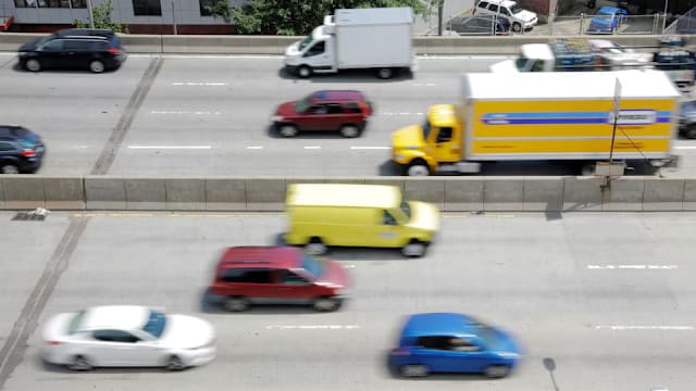 美国研究：中重型车辆贡献近三成道路车辆碳排放