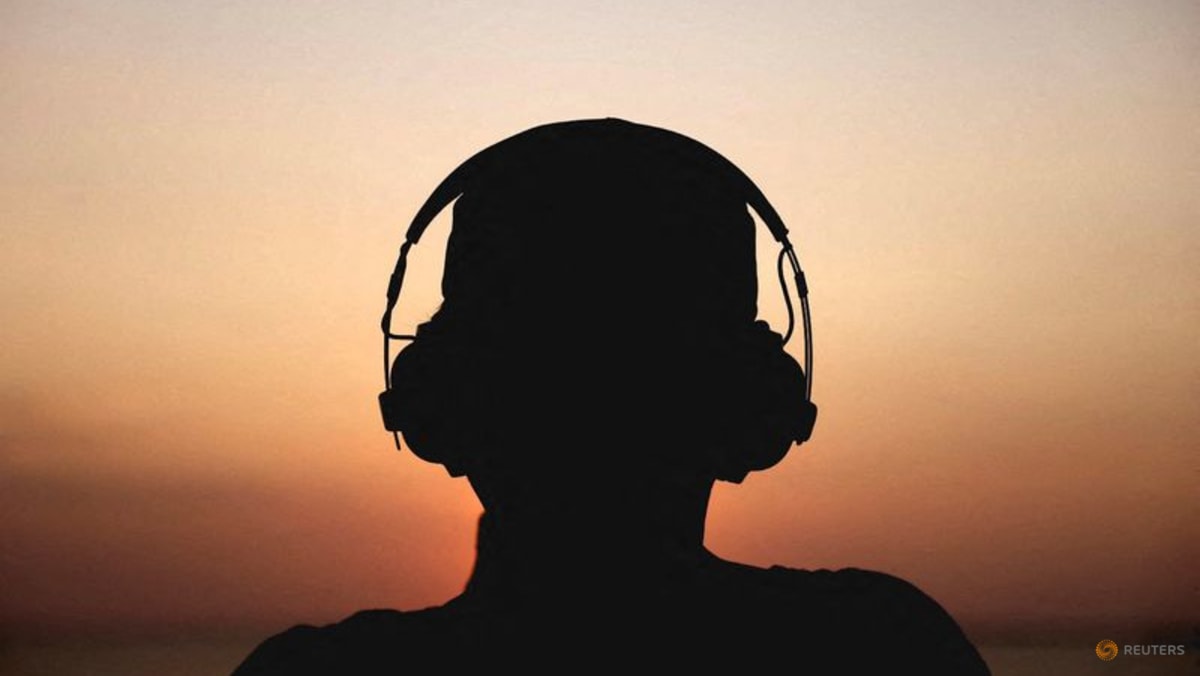 Streaming boosts global music revenues once again in 2025, report shows